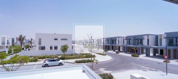 Villa T4 em The Valley, UAE N.º 52412 26