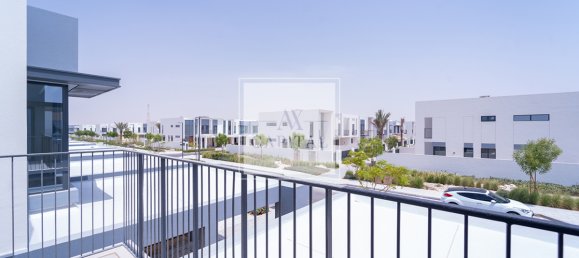 Villa T4 em The Valley, UAE N.º 52412 25