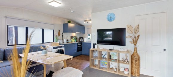 3 bedrooms House in Otaki Beach, New Zealand No. 97 5