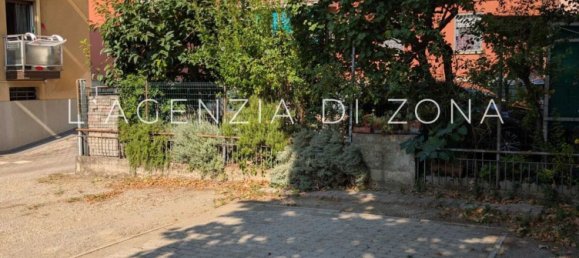 2-salle Appartement à Bologna, Italy No. 305190 14