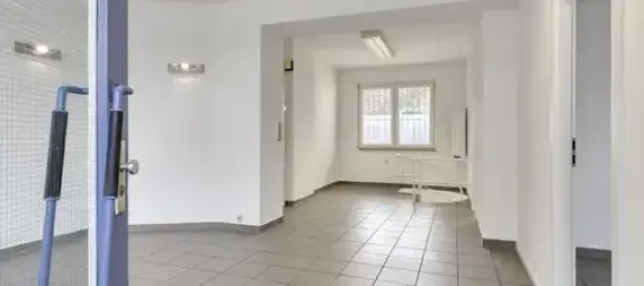 3-Zimmer Gewerbliche Immobilie in Bonn, Germany, Nr. 315641 2