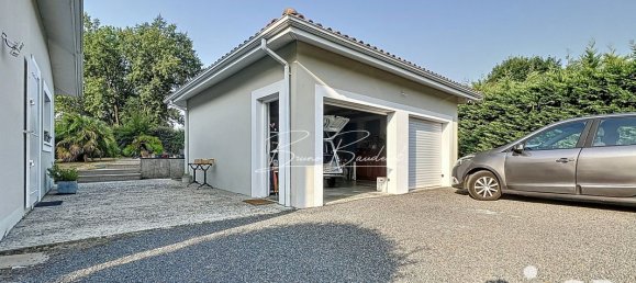 4 bedrooms House in Saint-Caprais-de-Bordeaux, France No. 340716 3