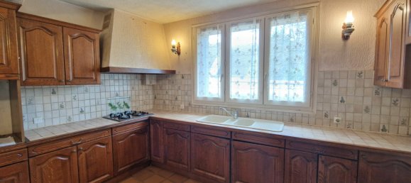 3 Schlafzimmer Haus in Maintenon, France, Nr. 104177 4