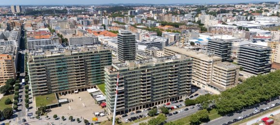 4 bedrooms Apartment in Matosinhos, Portugal No. 140450 24