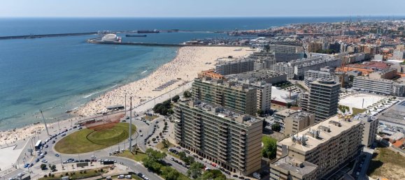 4 bedrooms Apartment in Matosinhos, Portugal No. 140450 2