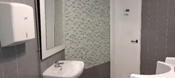 Gewerbliche Immobilie in Zaragoza, Spain 330m², Nr. 172474 10