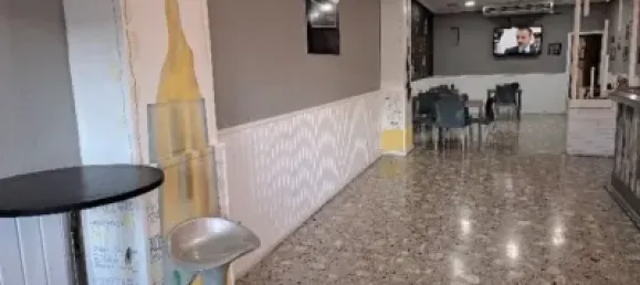 Gewerbliche Immobilie in Zaragoza, Spain 330m², Nr. 172474 5