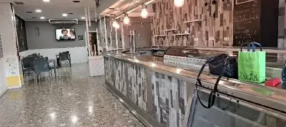 Gewerbliche Immobilie in Zaragoza, Spain 330m², Nr. 172474 2