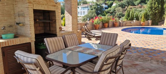 6 bedrooms Villa in Marbella, Spain No. 144447 11