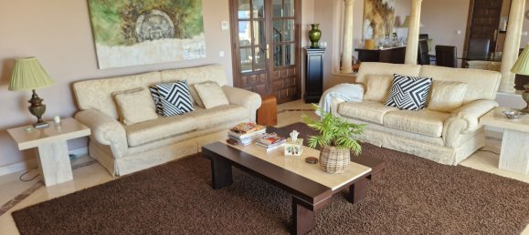 6 bedrooms Villa in Marbella, Spain No. 144447 3