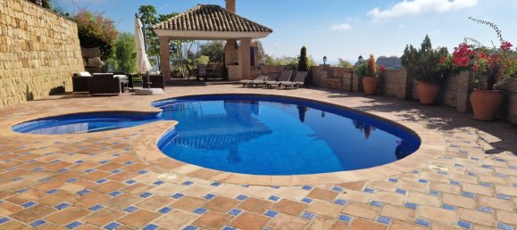 6 bedrooms Villa in Marbella, Spain No. 144447 6