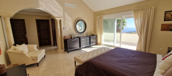 6 bedrooms Villa in Marbella, Spain No. 144447 38