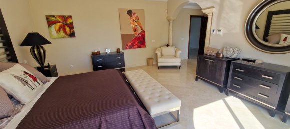 6 bedrooms Villa in Marbella, Spain No. 144447 4