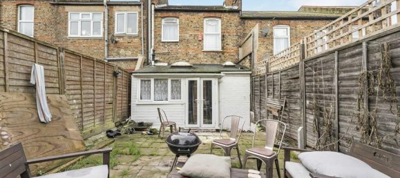 Дом с 2 спальнями в Лондон, Великобритания № 8717 16