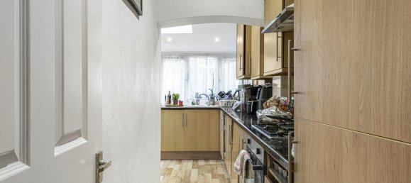 Дом с 2 спальнями в Лондон, Великобритания № 8717 9