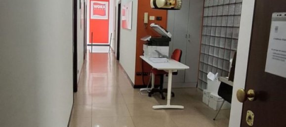 370m² Office in Milan, Italy No. 359009 11