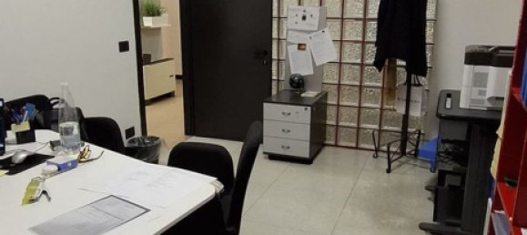 370m² Office in Milan, Italy No. 359009 9