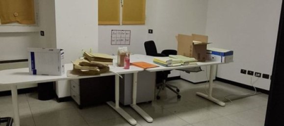 370m² Office in Milan, Italy No. 359009 18