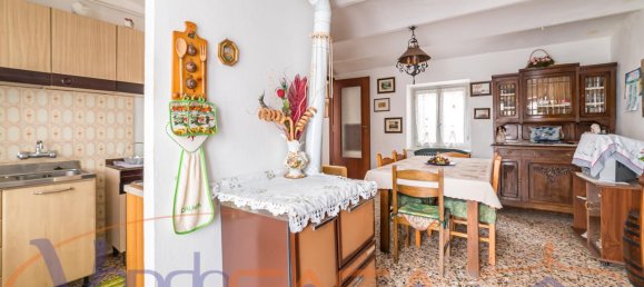 2 rooms House in Cuneo, Italy No. 154875 10