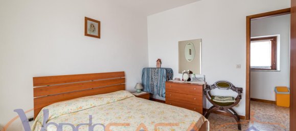 2 rooms House in Cuneo, Italy No. 154875 14