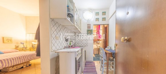 1 bedroom Apartment in Rome, Italy No. 357030 11
