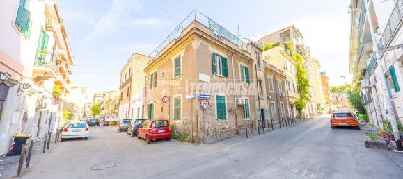 1 bedroom Apartment in Rome, Italy No. 357030 28