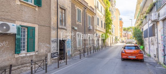 1 bedroom Apartment in Rome, Italy No. 357030 30