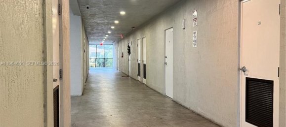 Apartamento T2 em Miami, USA N.º 615605 9