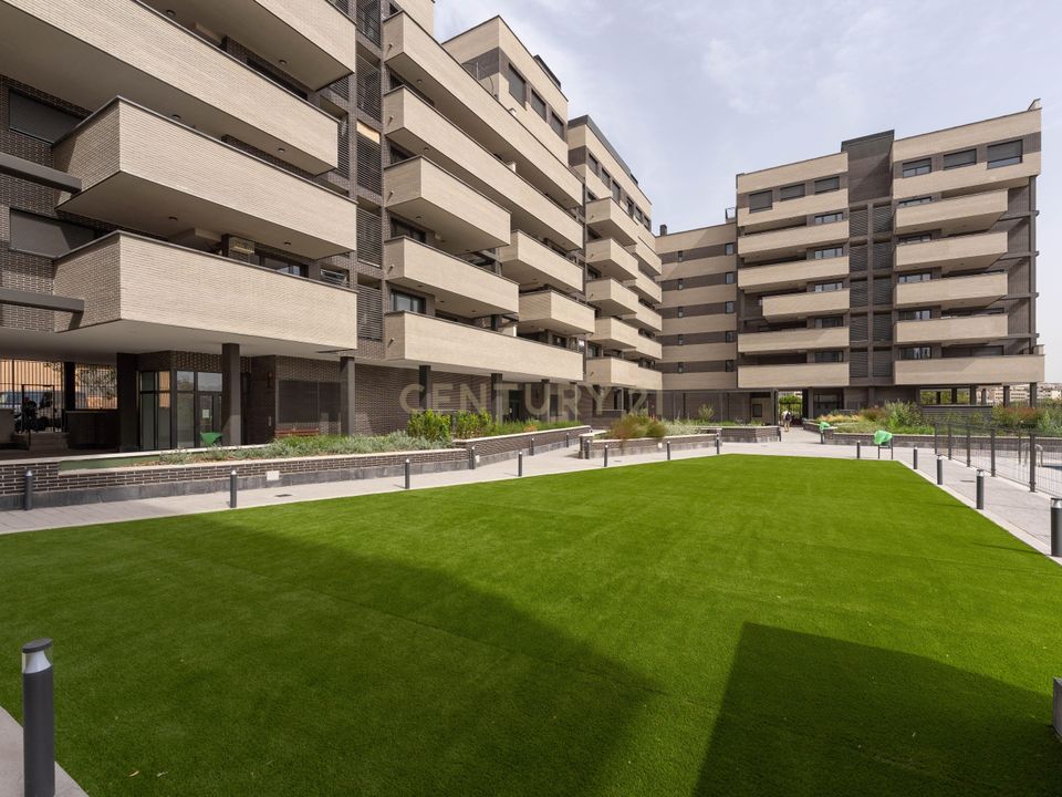 3 bedrooms Penthouse in Rivas-Vaciamadrid, Spain No. 277526