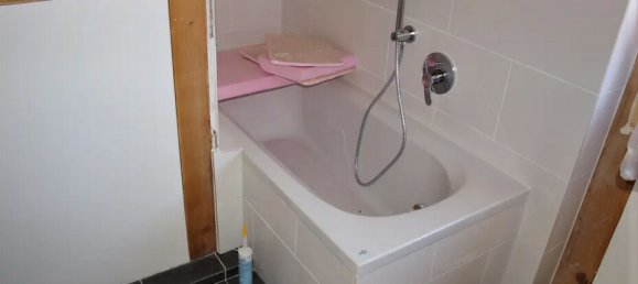 Дом с 3 спальнями в Reutlingen, Германия № 149343 4