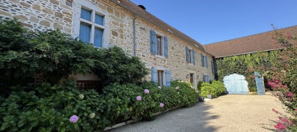 4 bedrooms House in Navarrenx, France No. 330491 2