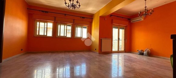 Apartamento de 4 habitaciónes en Reggio Calabria, Italy No. 83904 11