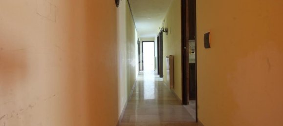 Apartamento de 4 habitaciónes en Reggio Calabria, Italy No. 83904 13