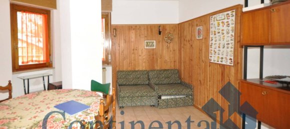 Studio in Piazzatorre, Italy No. 81901 3