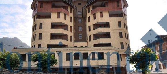 Studio in Piazzatorre, Italy No. 81901 11