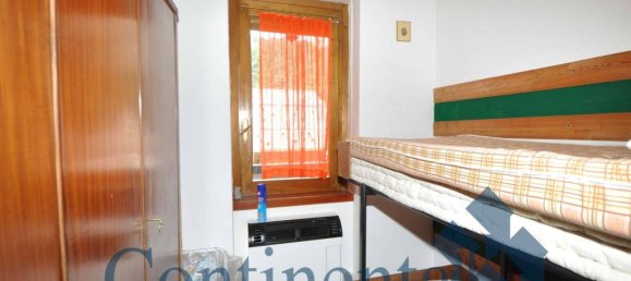 Studio in Piazzatorre, Italy No. 81901 10