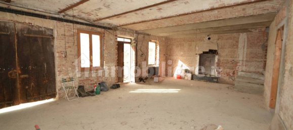 4 bedrooms House in Moriondo Torinese, Italy No. 158601 9