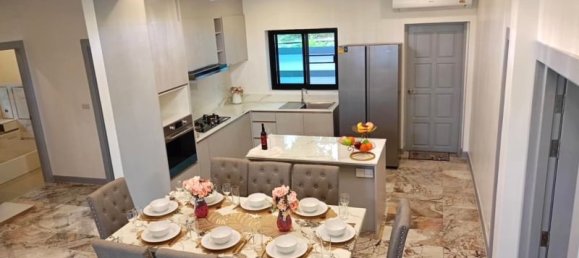 4 bedrooms Villa in Pattaya, Thailand No. 22426 11