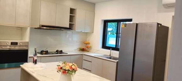 4 bedrooms Villa in Pattaya, Thailand No. 22426 12