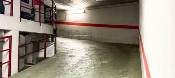  Garage in Zaragoza, Spain No. 158535 2