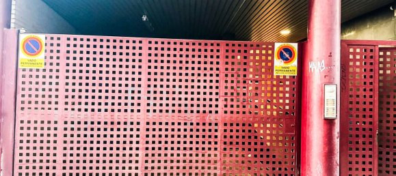  Garage in Zaragoza, Spain No. 158535 5