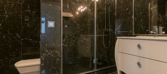 4 bedrooms Apartment in Rome, Italy No. 373470 7