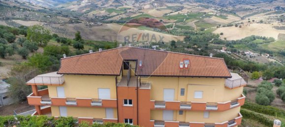 1 room Garage in Città Sant'Angelo, Italy No. 130073 4