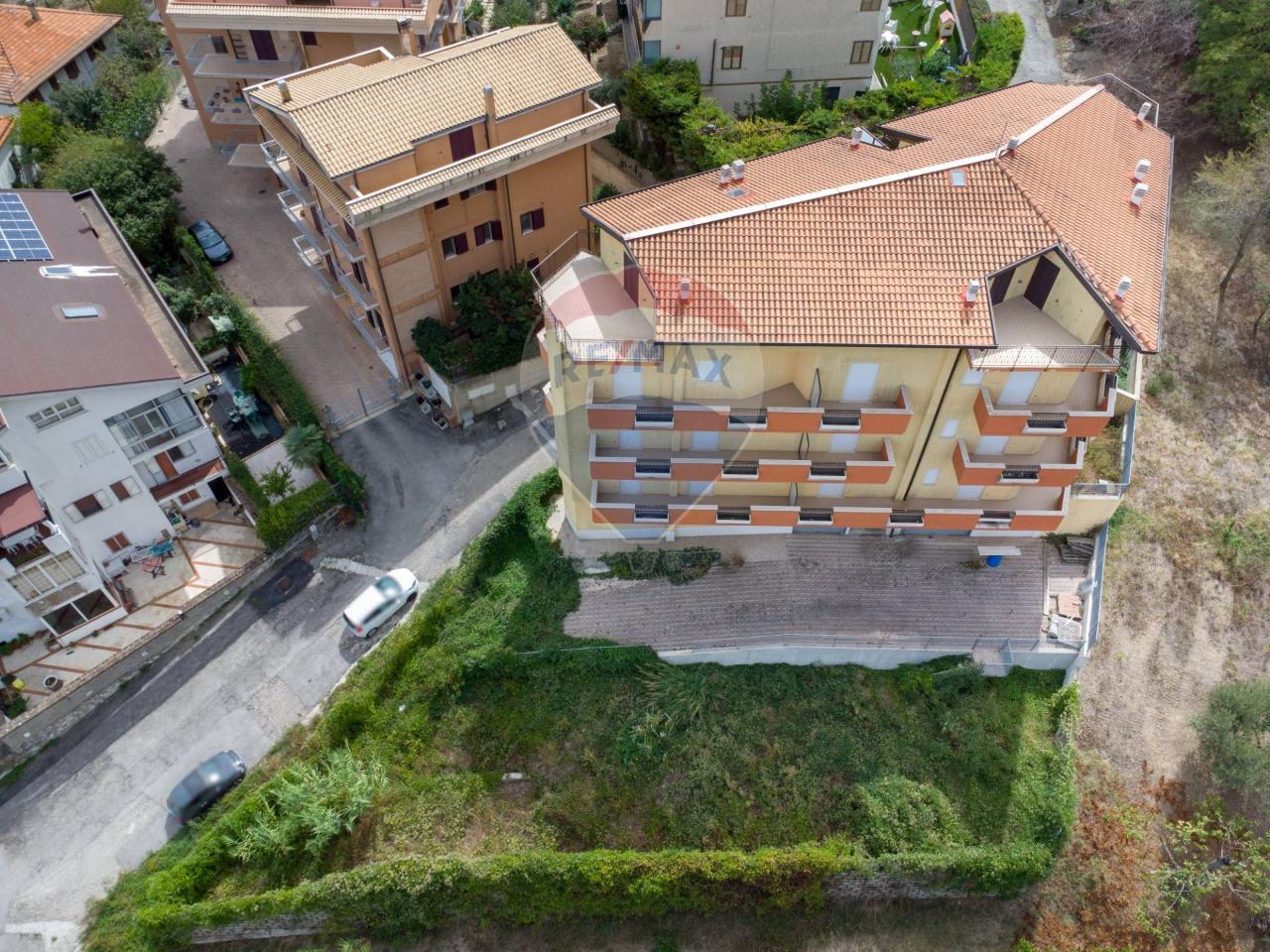 1 room Garage in Città Sant'Angelo, Italy No. 130073
