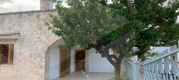 Casa de 5 divisões em Monopoli, Italy N.º 28465 2