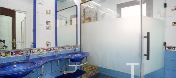 7 bedrooms Villa in Emirates Hills, UAE No. 94401 23