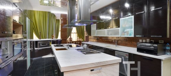 7 bedrooms Villa in Emirates Hills, UAE No. 94401 7