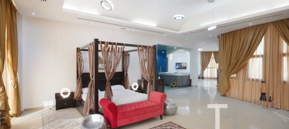 7 bedrooms Villa in Emirates Hills, UAE No. 94401 15