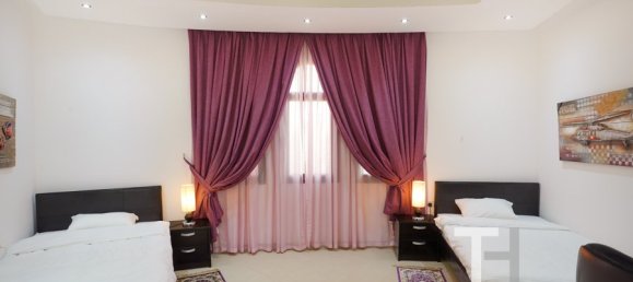 7 bedrooms Villa in Emirates Hills, UAE No. 94401 18