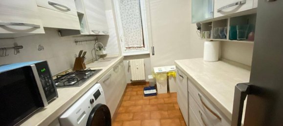 3 rooms Apartment in Cinisello Balsamo, Italy No. 287563 8